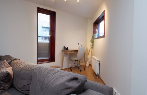 Sentrum Apartamento | Tjuvholmen Gem with Rooftop Terrace