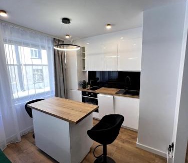 Pila Apartamento | TK Komfortowy Apartment Piła w centrum Netflix Światłowód w cenie