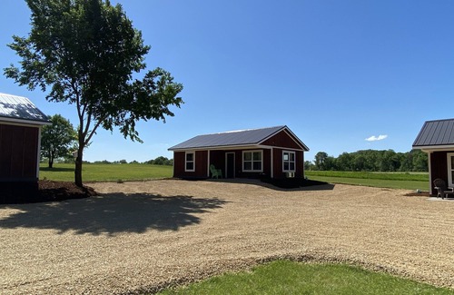 Pepin Cabina | TK's Pepin Getaway RentalLLC Cabin 2 Less than 5 min from Lake Pepin/winery/town
