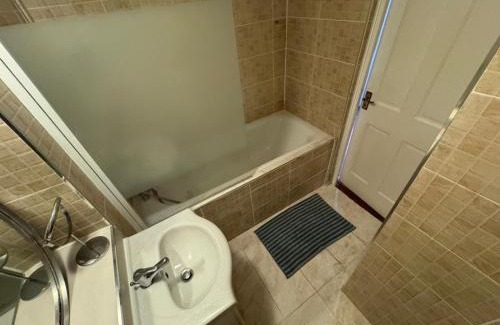 Plaistow Apartamento | TKS Modern 1BED Flat, London