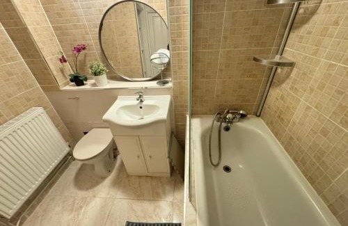 Plaistow Apartamento | TKS Modern 1BED Flat, London