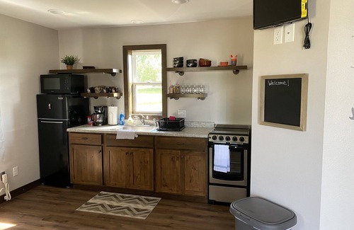 Pepin Cabina | TK’s Pepin Getaway Rentals CabinLLC1 Less than 5 min from Lake Pepin/winery/town
