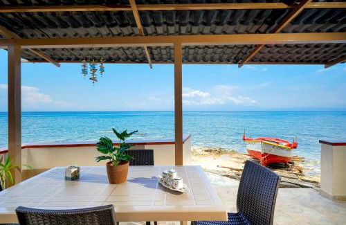 Megalos Prinos Casa | To Kyma - Seafront House
