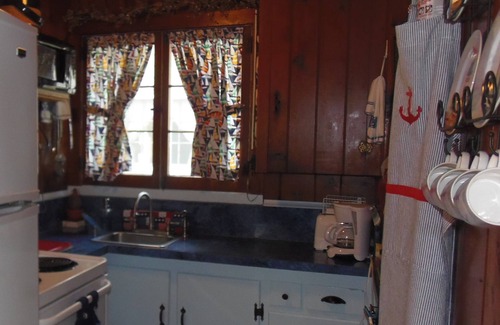 Ludington Cabaña | A Ludington Cottages