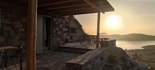 Livadi Casa | To Petrino Serifos