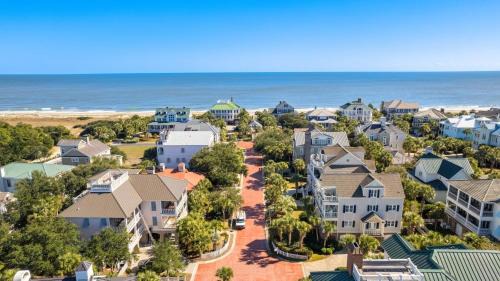 Debordieu Colony Casa | To the Beach and Back home by Peace Vacations