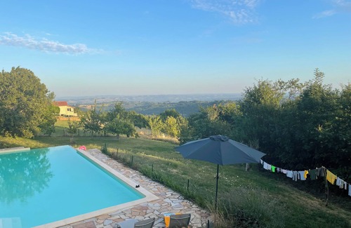 Sabadel-Latronquiere Casa | To wake up to the sound of birdsong