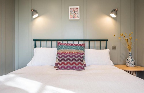 Beccles Cabina | Toad Hall Lodges - Luxury Glamping Lodges Near Southwold!