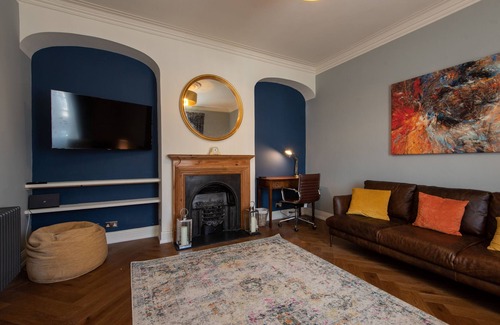 Durham Cabaña | Toast Lettings | Crossgate, 2 bedroom Durham City cottage with castle views
