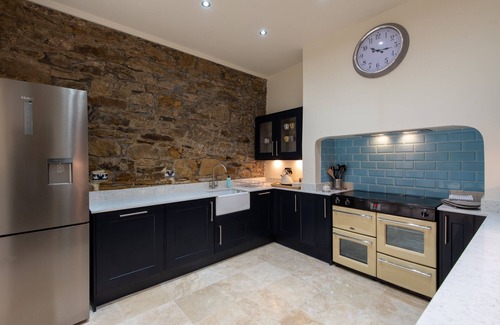 Durham Cabaña | Toast Lettings | Crossgate, 2 bedroom Durham City cottage with castle views