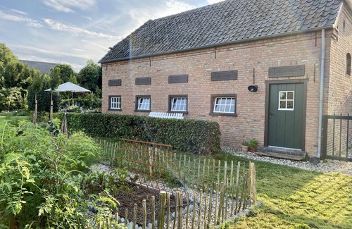 Kalkar Casa | Tobacco Barn