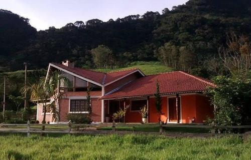 Sao Bento do Sapucai Casa | Toca - Bairro Serrano