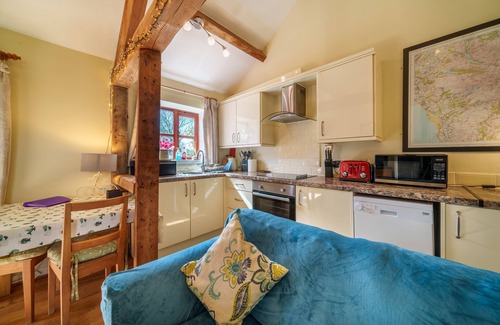 Santon Bridge Cabaña | Todd Cottage - Dog-friendly Cottage with garden