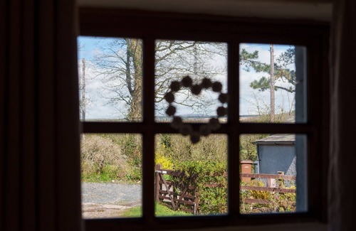 Santon Bridge Cabaña | Todd Cottage - Dog-friendly Cottage with garden