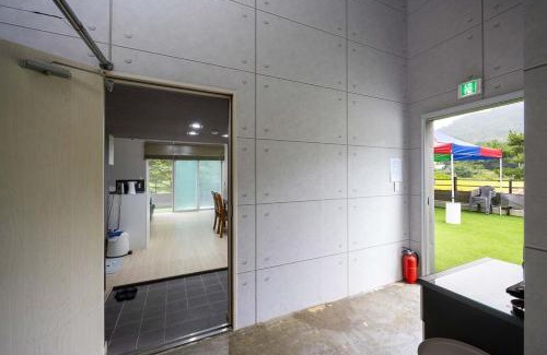 Gwangju Casa | Toechon Cheonjinam Pension