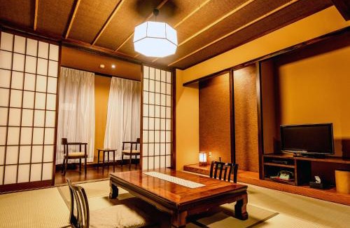 Tsukioka Onsen Hotel | Toeikan