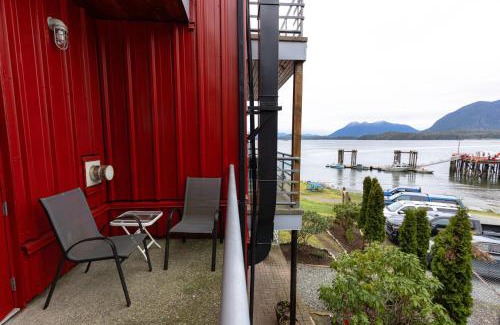 Tofino Casa | Tofino Waterfront Condo