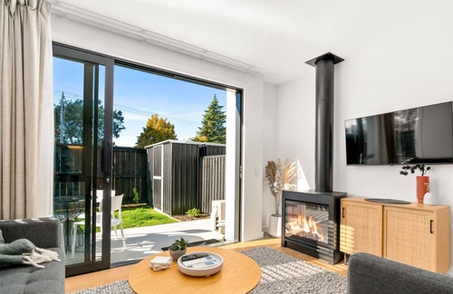 Albert Town Cabaña | TOI TOI - WANAKA HOLIDAY HOME, family friendly in Wanaka