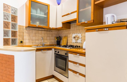 Vittorio Emanuele Apartamento | Tolentino Studio Flat by Napoliapartments