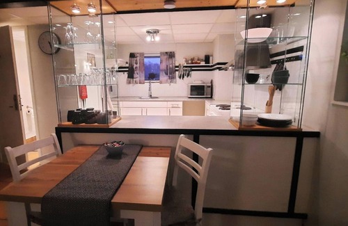 Tollarp Casa | Tollarp - Barn - Sleeps 3 - Pet Friendly - Parking