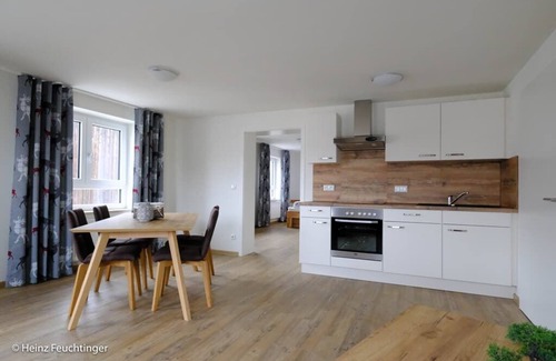 Zandt Apartamento | Excelente y moderno apartamento amueblado con acceso al balcón, sin barreras