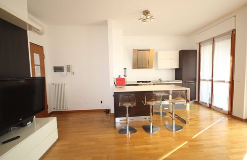Foppette Apartamento | Tolstoi Apartment with Private Garage