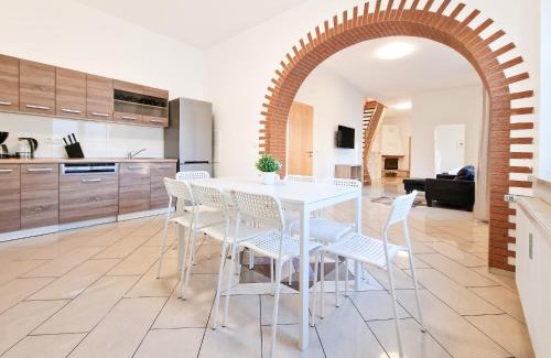 Hochfeld Apartamento | Tolstov Apartments - 2 , 3 and 4 Room Apartments - 25 Min Messe DUS