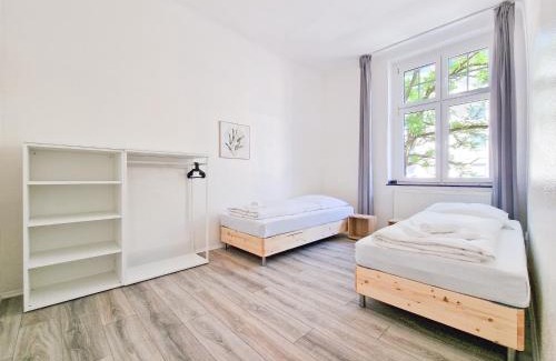 Rath Apartamento | Tolstov Apartments - 3 Zimmer Wohnungen mit Balkon - 15 Min zur Messe DUS