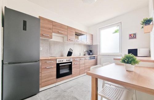 Krefeld Apartamento | Tolstov Apartments - 4 Zimmer Wohnungen - 25 Min zur Messe DUS