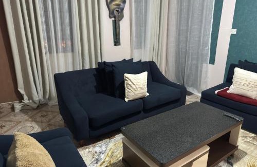 Ruiru Apartamento | Toly’s Spacious One Bedroom