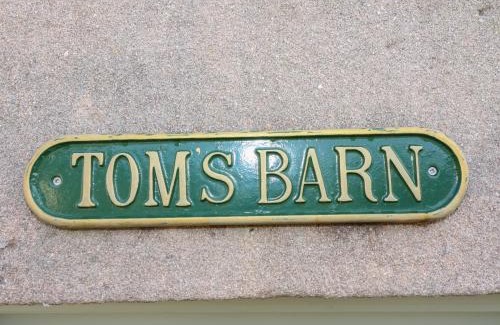 Parwich Casa | Tom's Barn