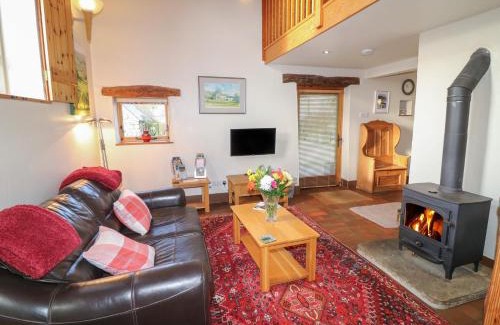 Parwich Casa | Tom's Barn