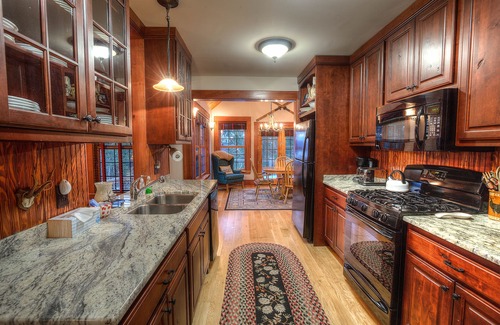 Lake Placid Cabina | Tom's Cabin at the Whiteface Club& Resort