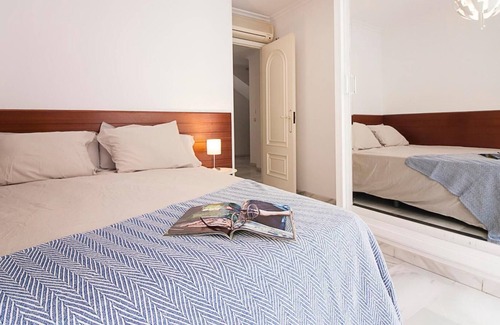 Bailen-Miraflores Apartamento | Tomas FreshApartments by Bossh! Apartments