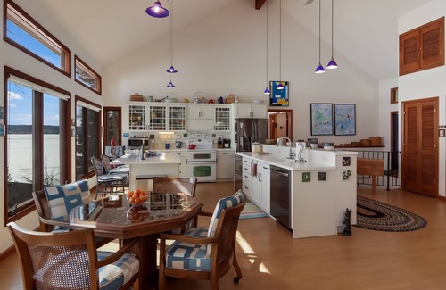 Empire Casa | Tonawathya - Spacious Lakefront Gem, Pvt Beach, Dock & Location Near Glen Arbor