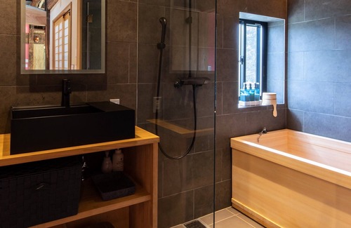 Hakuba Casa | Tonbo House