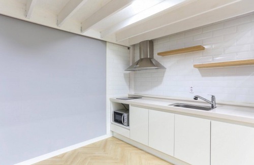Yanghwa Casa | Tongyeong Asrai Pension