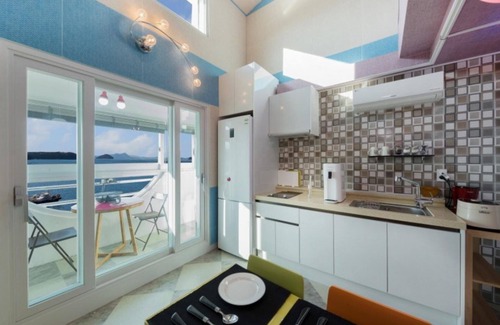 Urikkae Casa | Tongyeong Jijoonghae Spa Pension