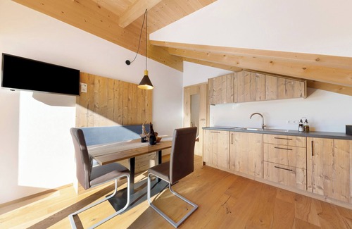 Trodena Apartamento | Töniglerhof "Apartamento Morgensonne" con vistas a la montaña, jardín y Wi-Fi