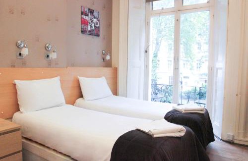Paddington Hotel | Tony's House Hotel