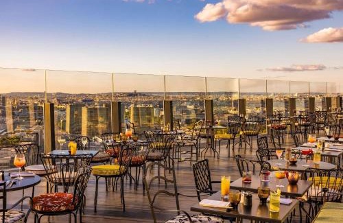 13th Arrondissement Hotel | Too Hotel & Spa Paris - MGallery Collection