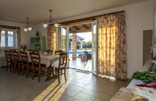 Babici Cabaña | Villa de lujo con muchas instalaciones, la tranquilidad y la privacidad, Playa 1,5 km, cerca de Umag