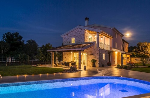 Babici Cabaña | Villa de lujo con muchas instalaciones, la tranquilidad y la privacidad, Playa 1,5 km, cerca de Umag