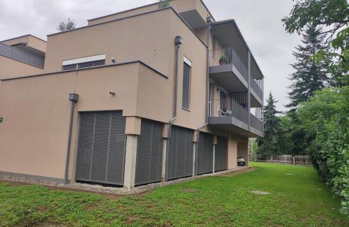 Puntigam Apartamento | TOP Ferienwohnung Rosanna - Adults only