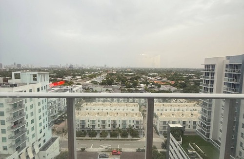 Highland Garden Condominio | Top-Floor 2/2 Furnished Apt w/ View, Amenities, Parking — Month-to-Month!