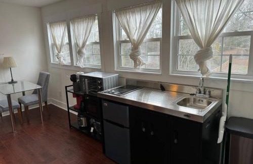 Atlanta Apartamento | Top Floor - Atlanta Beltline Adjacent Apartment