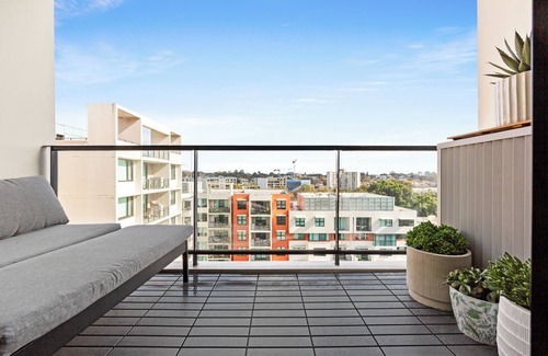 Ultimo Apartamento | Top Floor Central Apartment Stunning Sunset Views