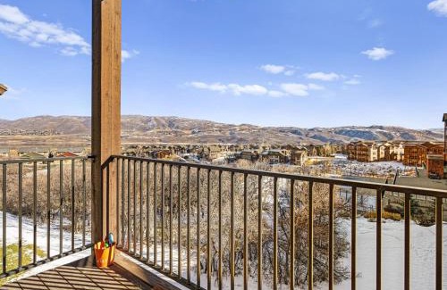 Park City Apartamento | Top Floor Deer Valley Gondola Lakefront Condo- Great views