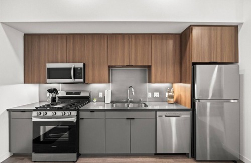 Willmore Apartamento | Top-Floor Gem/Walk to Attractions