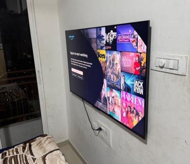 Mira Road East Apartamento | Top floor Heaven Paradise 180